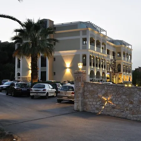 Hotel Corfu Mare 3*